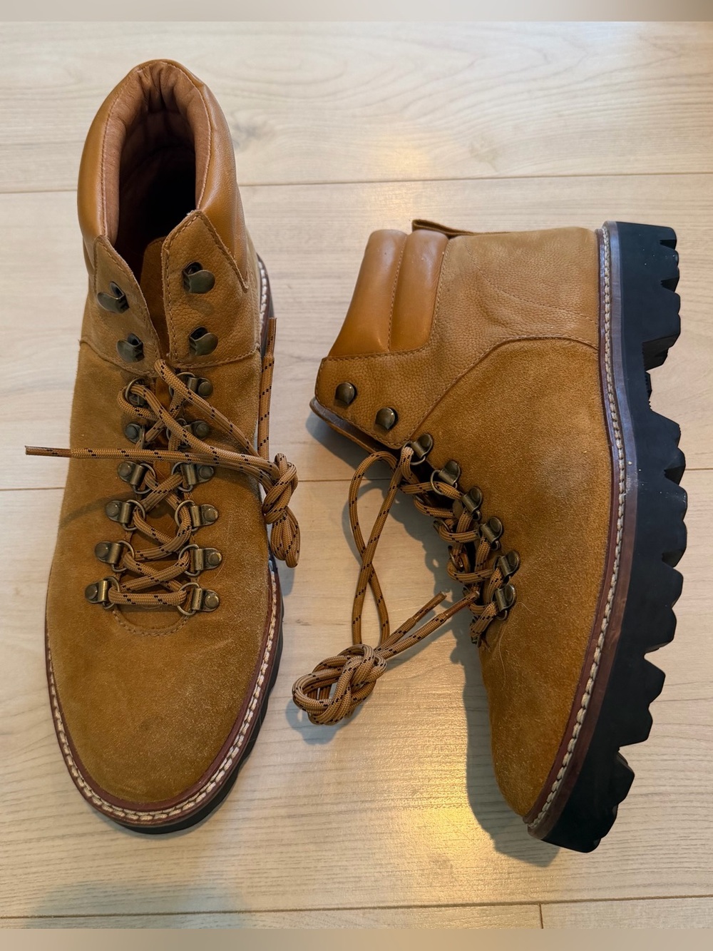 Women’s Madewell Tan Suede Lace-Up Lug Boots Size 12